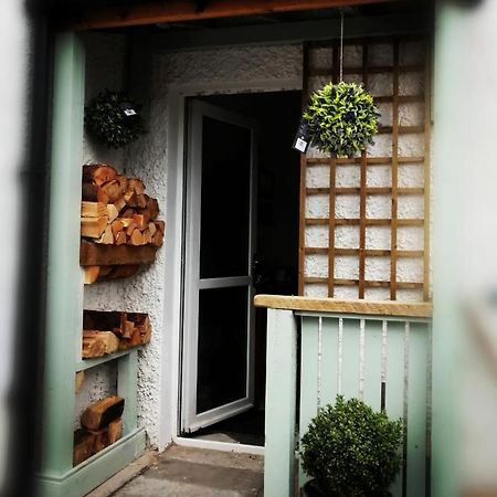 Castle Hill Cottage & Paddlers Retreat Ballywalter ภายนอก รูปภาพ