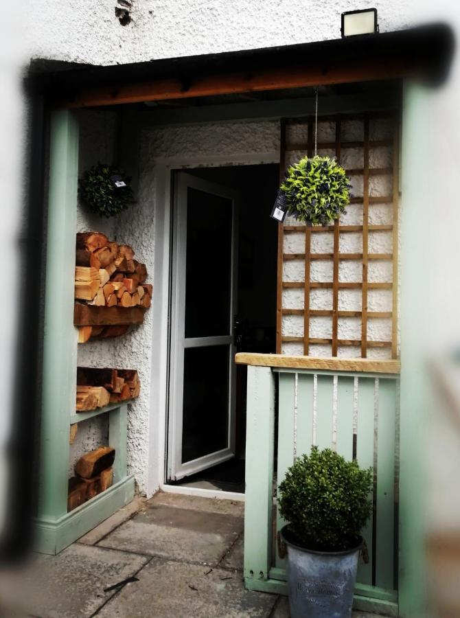 Castle Hill Cottage & Paddlers Retreat Ballywalter ภายนอก รูปภาพ