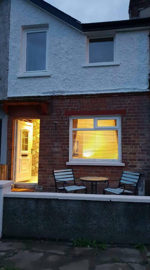 Castle Hill Cottage & Paddlers Retreat Ballywalter ภายนอก รูปภาพ