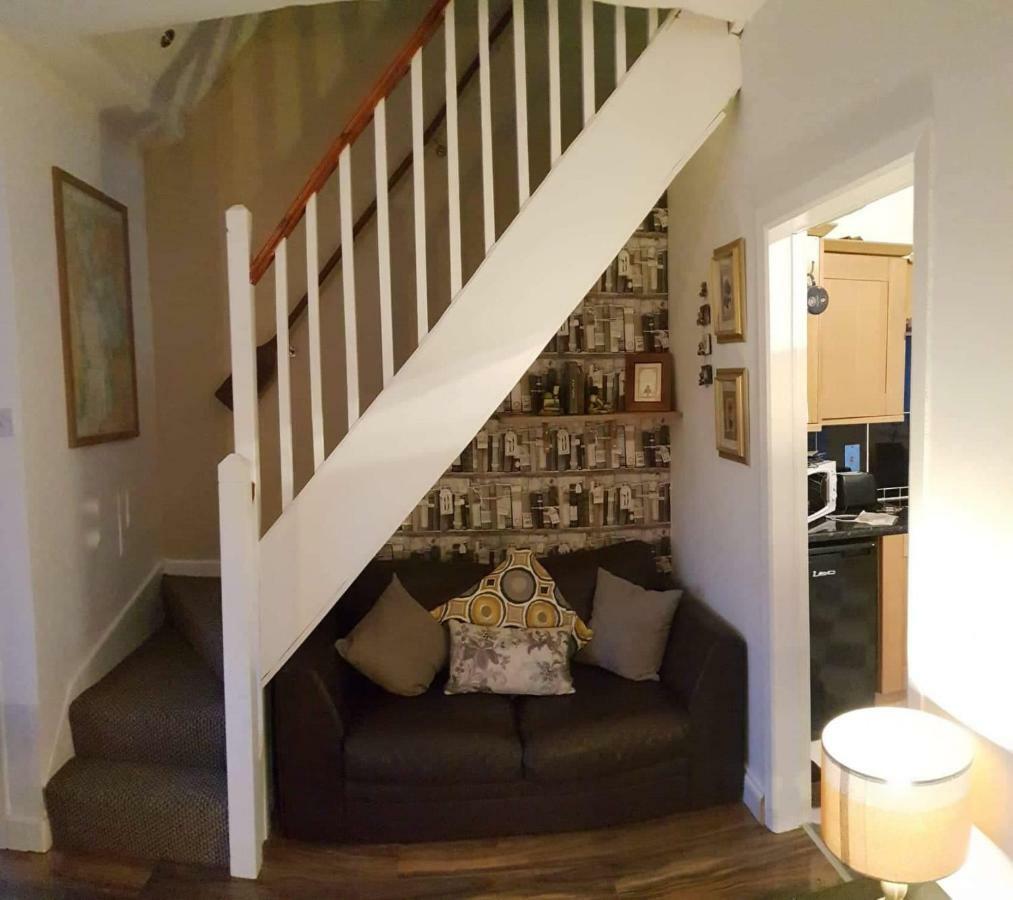 Castle Hill Cottage & Paddlers Retreat Ballywalter ภายนอก รูปภาพ